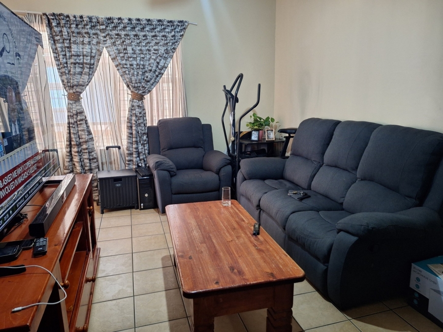 2 Bedroom Property for Sale in Potchefstroom North West